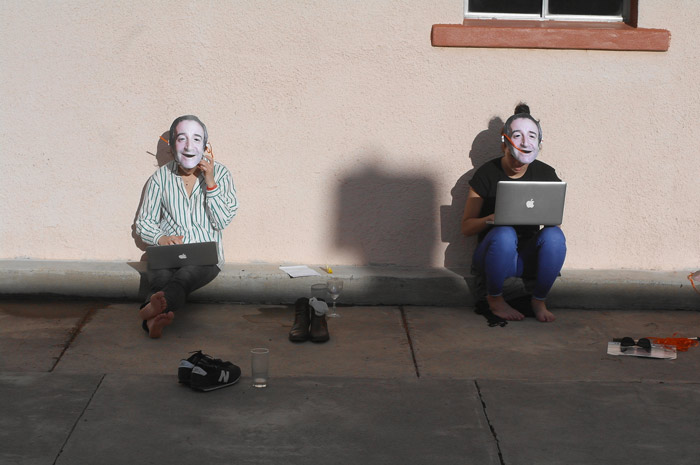 Préparation d'une performance de Charlie Dance, Marfa 2015 © Charlie Dance