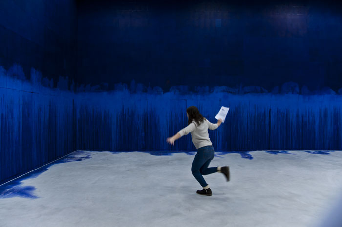 A chaque stencil une révolution, Latifa Echakhch, 2007